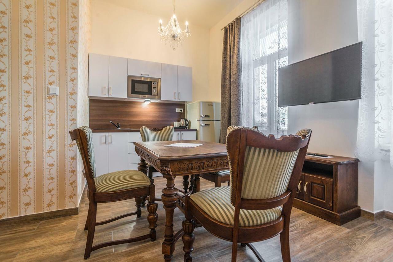 Retro Apartments Bosak Contactless Check-In Prešov Exteriör bild