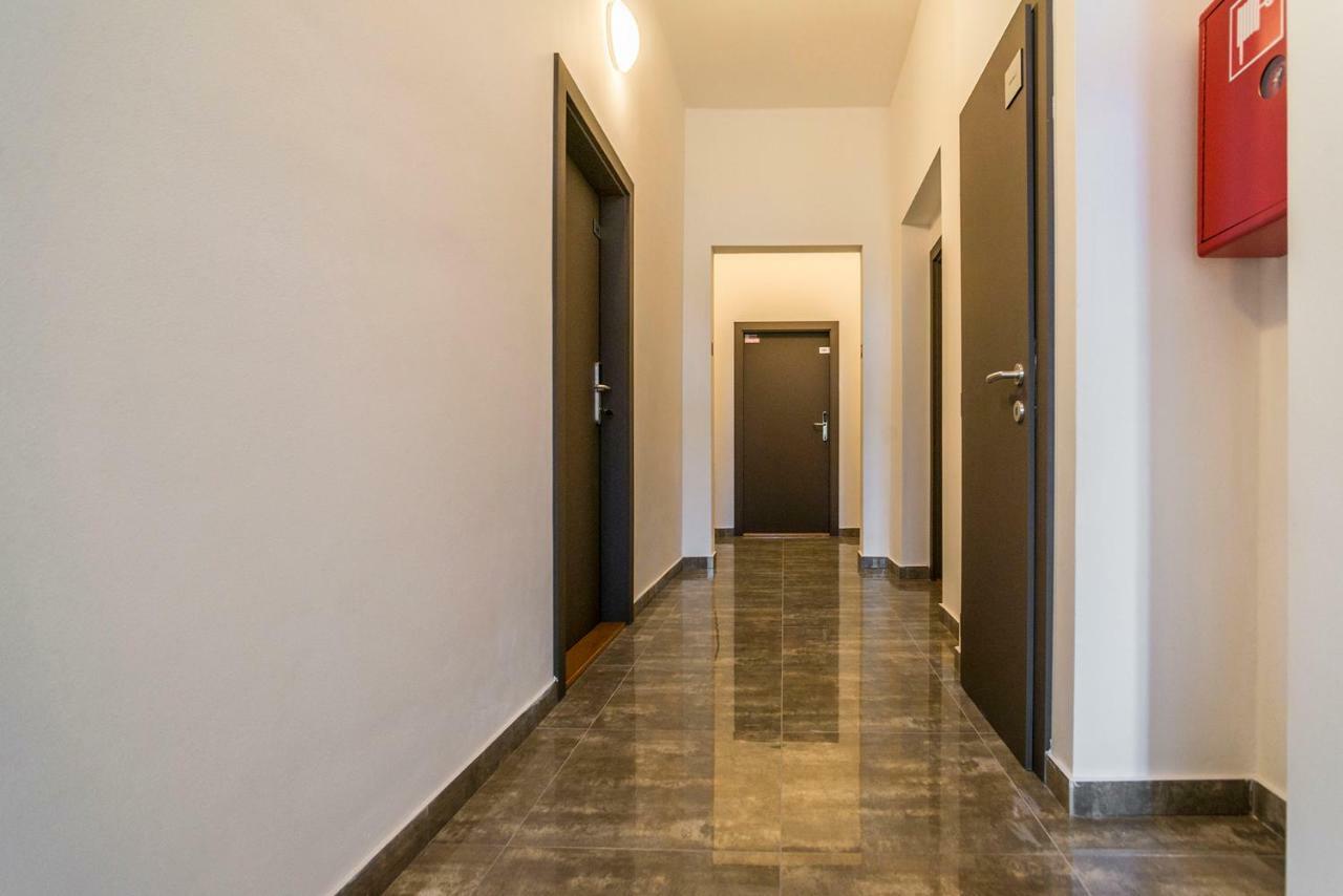 Retro Apartments Bosak Contactless Check-In Prešov Exteriör bild
