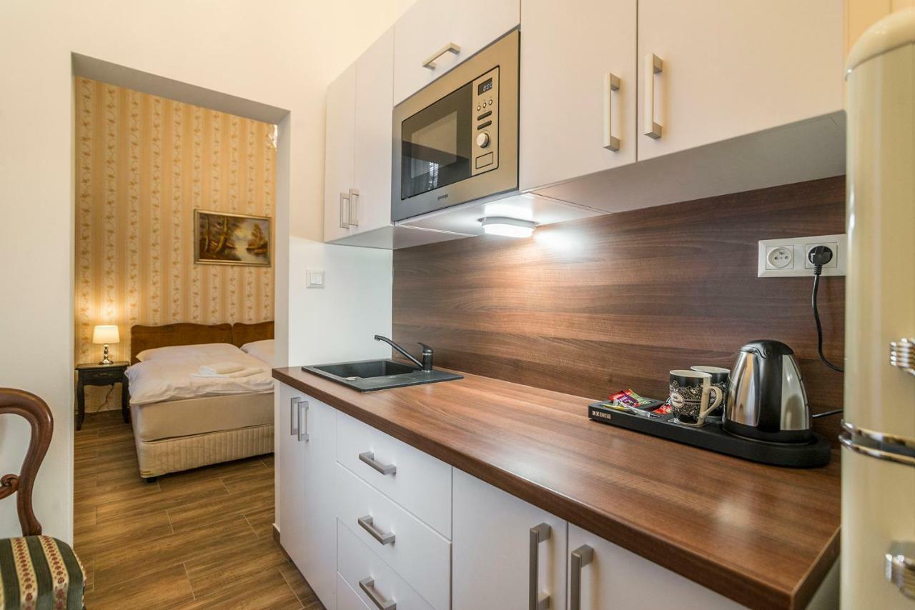 Retro Apartments Bosak Contactless Check-In Prešov Exteriör bild