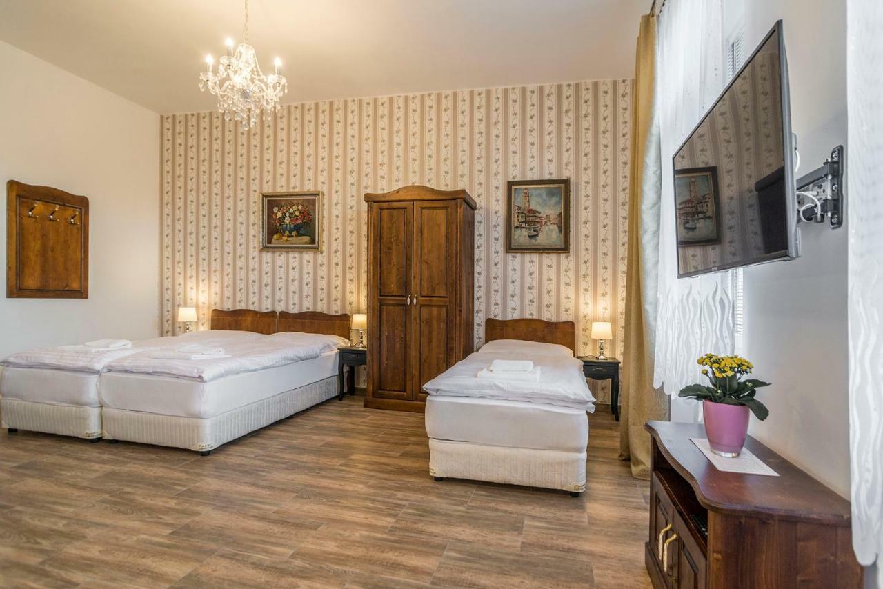 Retro Apartments Bosak Contactless Check-In Prešov Exteriör bild